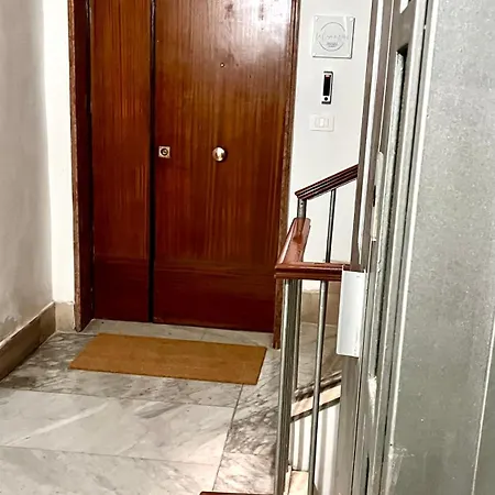 Apartment La Casa Di Nelly Boutique Naples