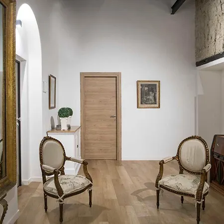 La Casa Di Nelly Boutique
